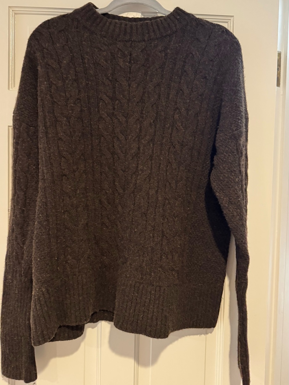 Women’s Cable Knit Crewneck Sweater - Brown